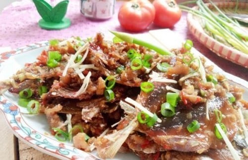 Cách làm cá chỉ vàng rim mắm tuyệt ngon đổi vị cho bữa cơm của gia đình bạn