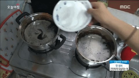 Không phải baking soda, với nguyên liệu &quot;vứt đi&quot; này - nồi cháy đen thế nào cũng sạch bong như mới - Ảnh 3.