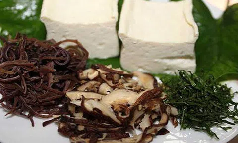 Mùng 1 thanh tịnh với món đậu phụ cuốn lá lốt chay ngon không thể chối từ