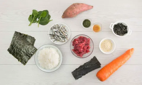 Cách làm cơm nắm thịt bò cho bữa sáng tiện lợi mà đầy đủ dưỡng chất
