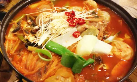 Nấu canh kim chi đậu phụ, bạn đã thử chưa?