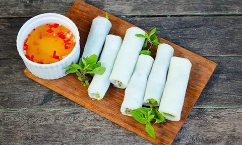 10 phút xong ngay món phở cuốn cho người bận rộn