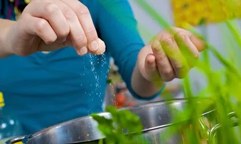 10 mẹo nấu nướng giúp món ăn vừa miệng, thơm ngon như nhà hàng