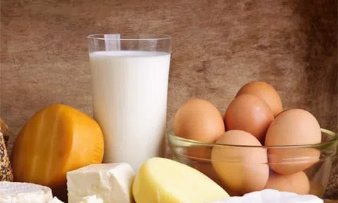 Ăn sữa đậu nành với trứng có được không?