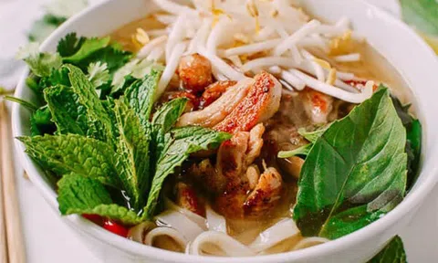 Bữa sáng thơm ngon, lạ miệng với phở gà chiên