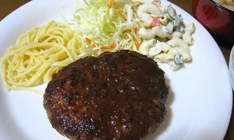 Cách làm thịt viên hamburger kiểu Nhật ăn lạ miệng
