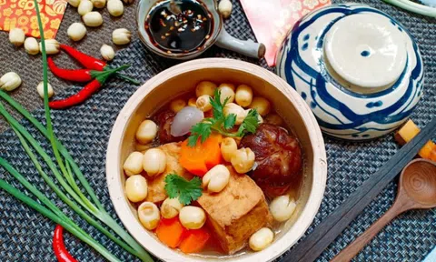 Cách làm canh đậu hũ hạt sen nóng hổi cho bữa tối giàu dinh dưỡng