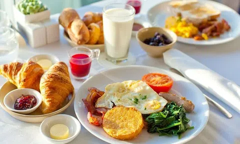 Bữa sáng nên ăn đồ ngọt hay mặn để tốt cho sức khỏe?