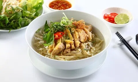 Miến gà măng khô cho bữa sáng đơn giản, không lo béo phì