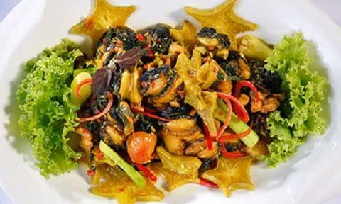 Đổi vị cho bữa tối với ốc xào khế ăn là mê