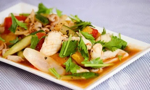 Mẹo xào mực đơn giản, không tanh đổi vị bữa cơm cuối tuần