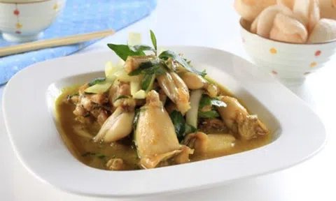 Cách làm gà kho rau răm thơm ngon lạ miệng