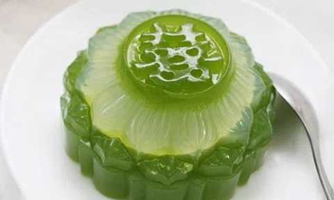 Cách làm bánh Trung thu rau câu nhân đậu xanh vừa ngon vừa lạ mắt