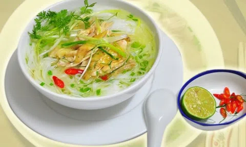 Bí quyết nấu phở gà thơm ngon như nhà hàng