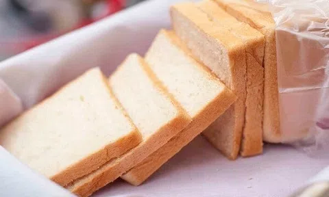 Điều gì xảy ra khi ăn bánh mì vào bữa sáng hàng ngày?