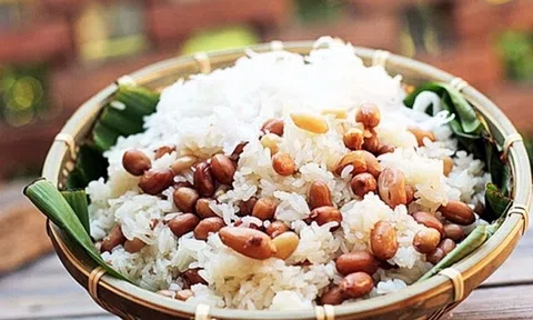 Mẹo nấu xôi lạc dẻo thơm bằng nồi cơm điện nhanh gọn cho bữa sáng