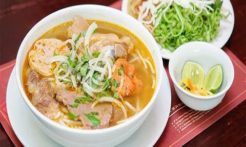 Cách nấu bún bò Huế ngon, chuẩn vị