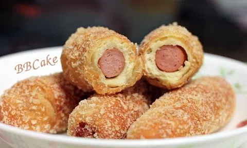 Cách làm xúc xích chiên xù chỉ trong 5 phút nhưng ăn ngon miễn chê