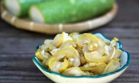 Cách ngâm bầu chua để nấu canh, kho thịt vét sạch nồi cơm