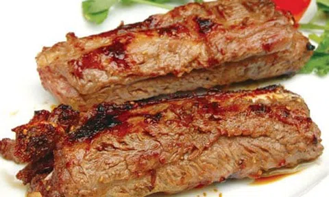 Trời se lạnh đổi vị với dê nướng sa tế ngon hết ý