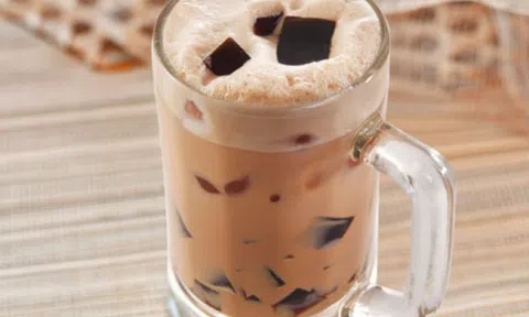 Cách pha trà sữa Teh Tarik nổi tiếng của Malaysia
