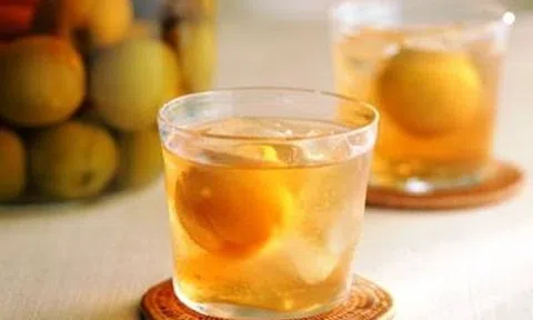 Cách ngâm rượu mơ tại nhà đúng chuẩn