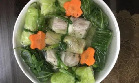 Cách làm canh bắp cải cuộn tôm thịt thơm ngon, dễ làm