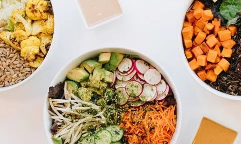 Cuối tuần tự làm salad rau trộn giảm cân kiểu Hàn Quốc
