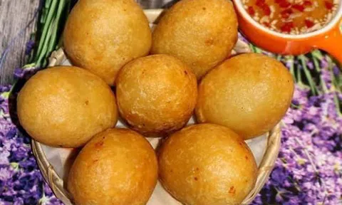 Mẹ Việt ở Séc chia sẻ cách làm bánh rán mặn chuẩn không cần chỉnh, ngày nghỉ các mẹ tranh thủ làm ngay thôi!