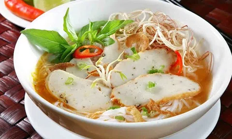 Bánh canh chả cá ngon nổi tiếng vùng đất Quy Nhơn