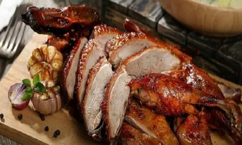 Công thức làm vịt quay lá móc mật bằng nồi chiên không dầu ngon nổi tiếng