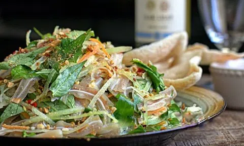 Công thức làm nộm tai heo dai bùi, thơm ngon như ngoài hàng