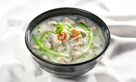 Công thức làm cháo hàu đậu xanh giàu dinh dưỡng cho người đang ốm