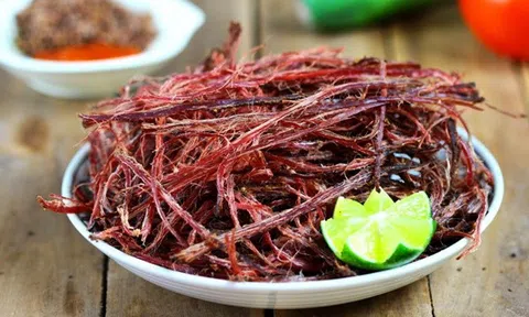 Làm thịt trâu gác bếp - Món ăn ngon nổi tiếng vùng núi Tây Bắc