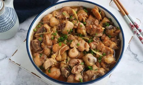 Gà hấp nấm thơm phức đậm đà cho bữa