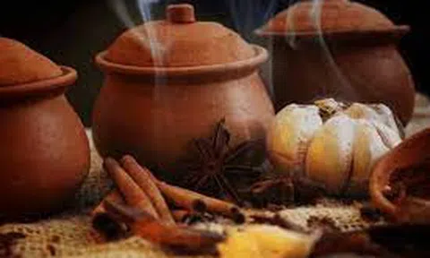 Mẹo sử dụng nồi đất cực bền, tốt cho sức khỏe mà nấu ăn lại ngon