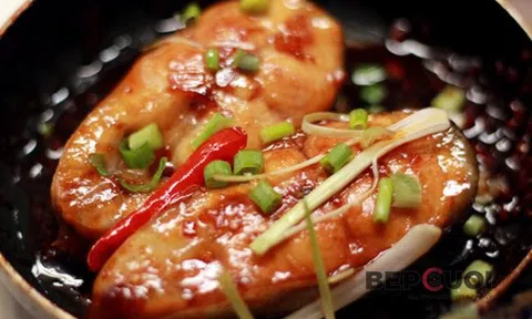 Cách làm cá basa kho tộ đậm vị, đưa cơm