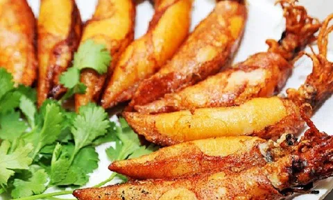 Cách làm mực trứng chiên nước mắm ngon đậm vị