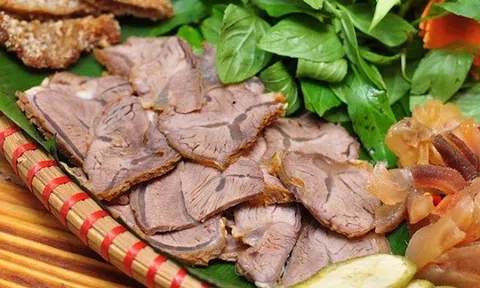 Cách làm món bắp bò hấp gừng sả ấm bụng ngày mưa