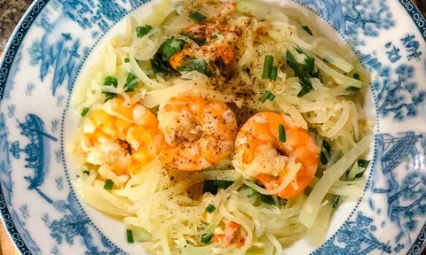 Ngọt thơm hương vị su hào xào hải sản