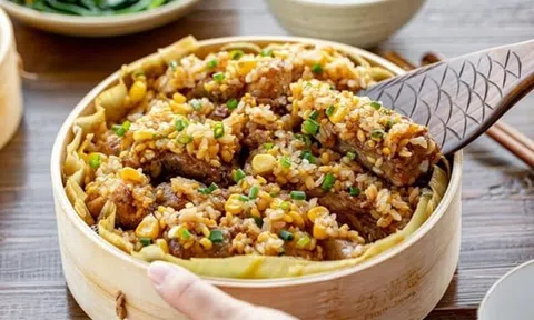 Xôi sườn ngô ngon lạ miệng chiêu đãi cả nhà ngày cuối tuần