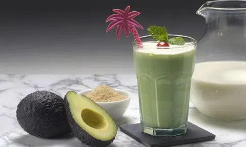 Cách làm sinh tố bơ ngon tuyệt , mát lành cho cả nhà