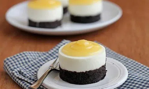 Học làm bánh sữa chua ăn vặt đã miệng ngày hè