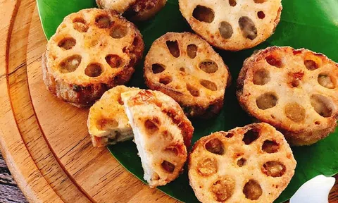 Củ sen kẹp cá thác lác chiên giòn: Món ngon ngày cuối tuần