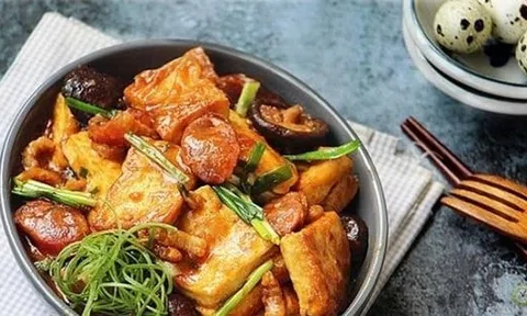 Cách làm món đậu phụ om nấm hương lạ miệng