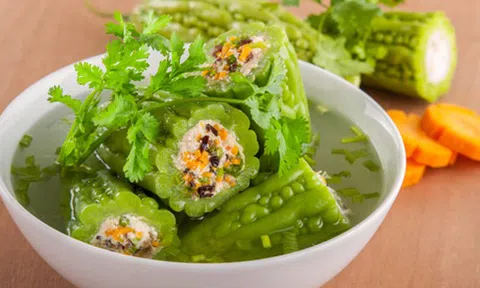 Nấu canh mướp đắng nhồi thịt thơm ngon bổ dưỡng cho cả nhà