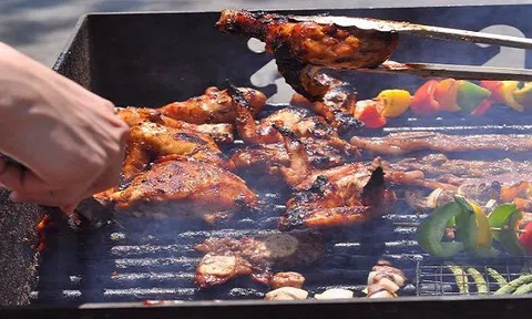 Mẹo cứu chữa và khử mùi các món ăn bị cháy đơn giản bất ngờ
