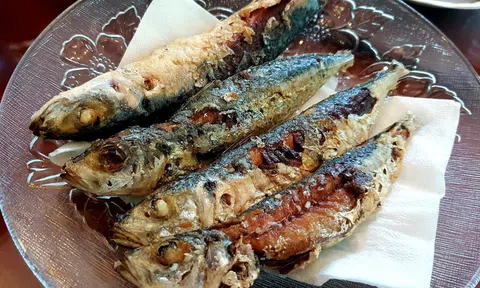 Mẹo làm cá nục chiên giòn không tanh, giàu dinh dưỡng