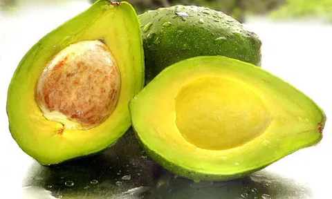 Mẹo giữ hoa quả tươi lâu không bị thâm sau khi gọt vỏ