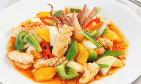 Cách làm món mực xào chua ngọt thơm ngon hấp dẫn